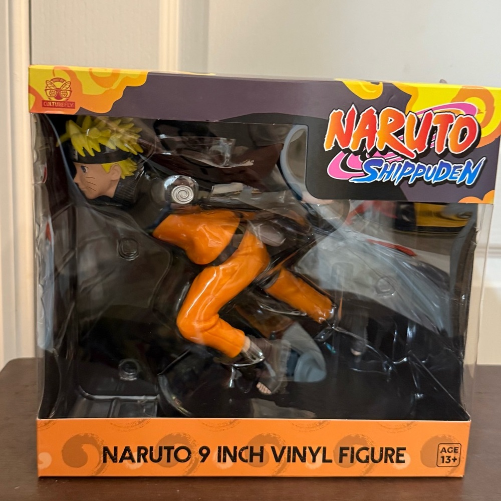 Vizio Orange Action Figure Dynamic Playset